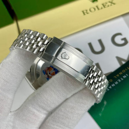 Rolex Replica Watch DateJust Dial Mother Of Pearl Moissanite Diamonds 41mm Clone