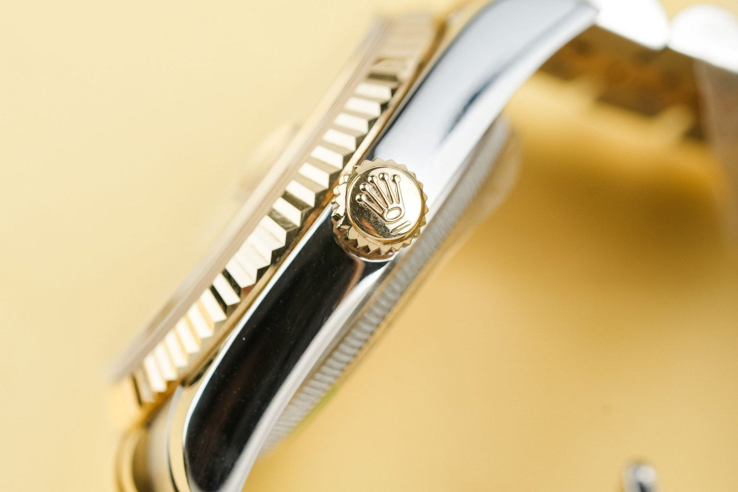 Rolex DateJust 126233 Replica Gold Wrapped Champagne Dial 36mm Clone