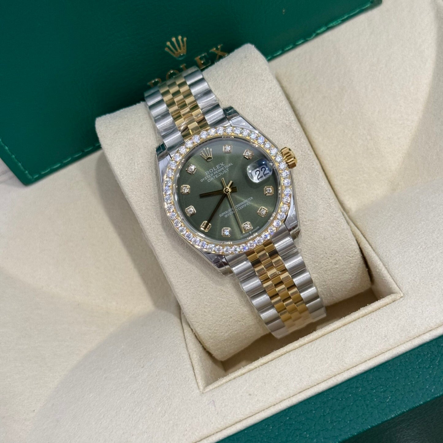 Rolex DateJust Replica Watch Moissanite Diamond Green Dial 31mm Clone