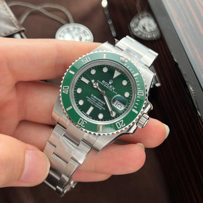 Rolex Submariner 116610LV Hulk Replica Watch Clean Factory 40mm