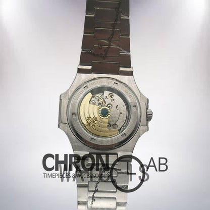 Nautilus Men's 5726/1A-014 40mm Bracelet Automatic