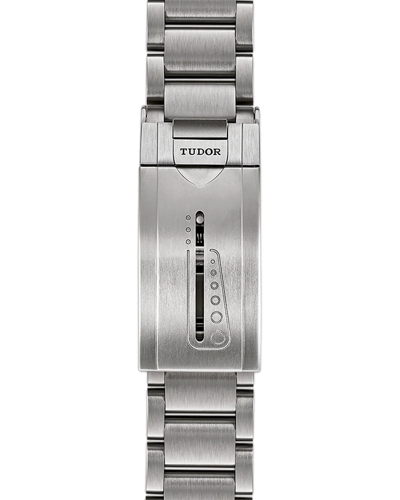 Pelagos 42mm M25600TB-0001.Titanium bracelet