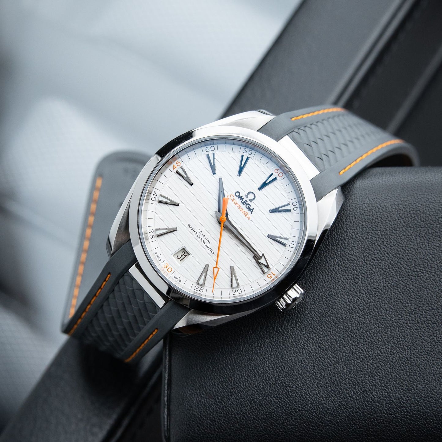Omega Aqua Terra 150M Co-Axial Master Chronometer Watch - 41 mm Steel Case - Silvery Dial - Grey Structured Rubber Strap - 220.12.41.21.02.002