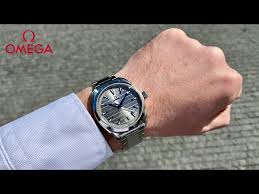Detailed view of Omega 220.10.41.21.06.001 Sun-Brushed Gray Horizontal Teak Dial - Chronolab Greece.