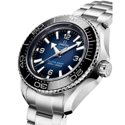 Omega Seamaster Planet Ocean Ultra Deep 45.5mm replica watch side profile crown and case detail – chronolab.gr