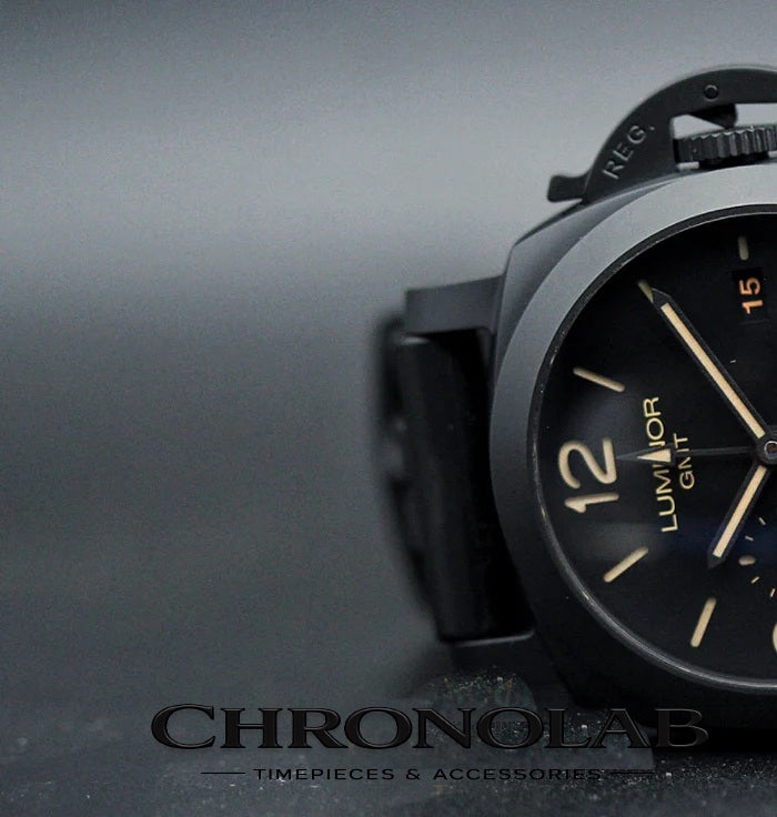 Λεπτομέρεια καντράν Panerai Luminor 1950 3 Days GMT Automatic