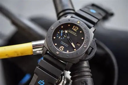 Panerai Luminor Submersible PAM00616 47mm automatic men’s luxury dive watch