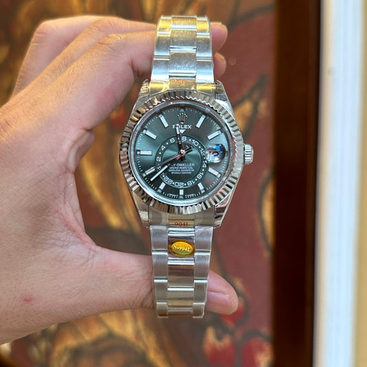 Rolex Sky Dweller 326935 Replica Watch Green Dial Noob Factory 42mm