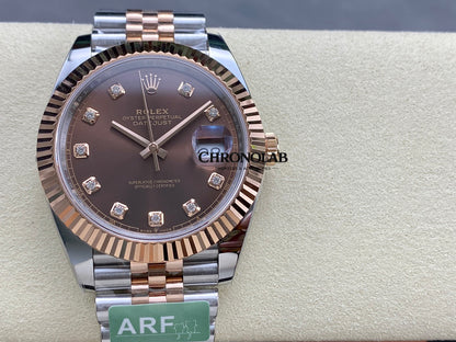 Rolex Datejust 126331-0004 full set including original green box, superlative chronometer hangtag, and warranty card.