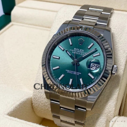 Πλάγια όψη ανδρικού ρολογιού Rolex Datejust 36mm με green dial