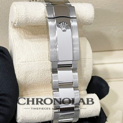 Rolex Datejust 126334 Fluted Bezel Silver Dial 41MM Mens Replica Watch