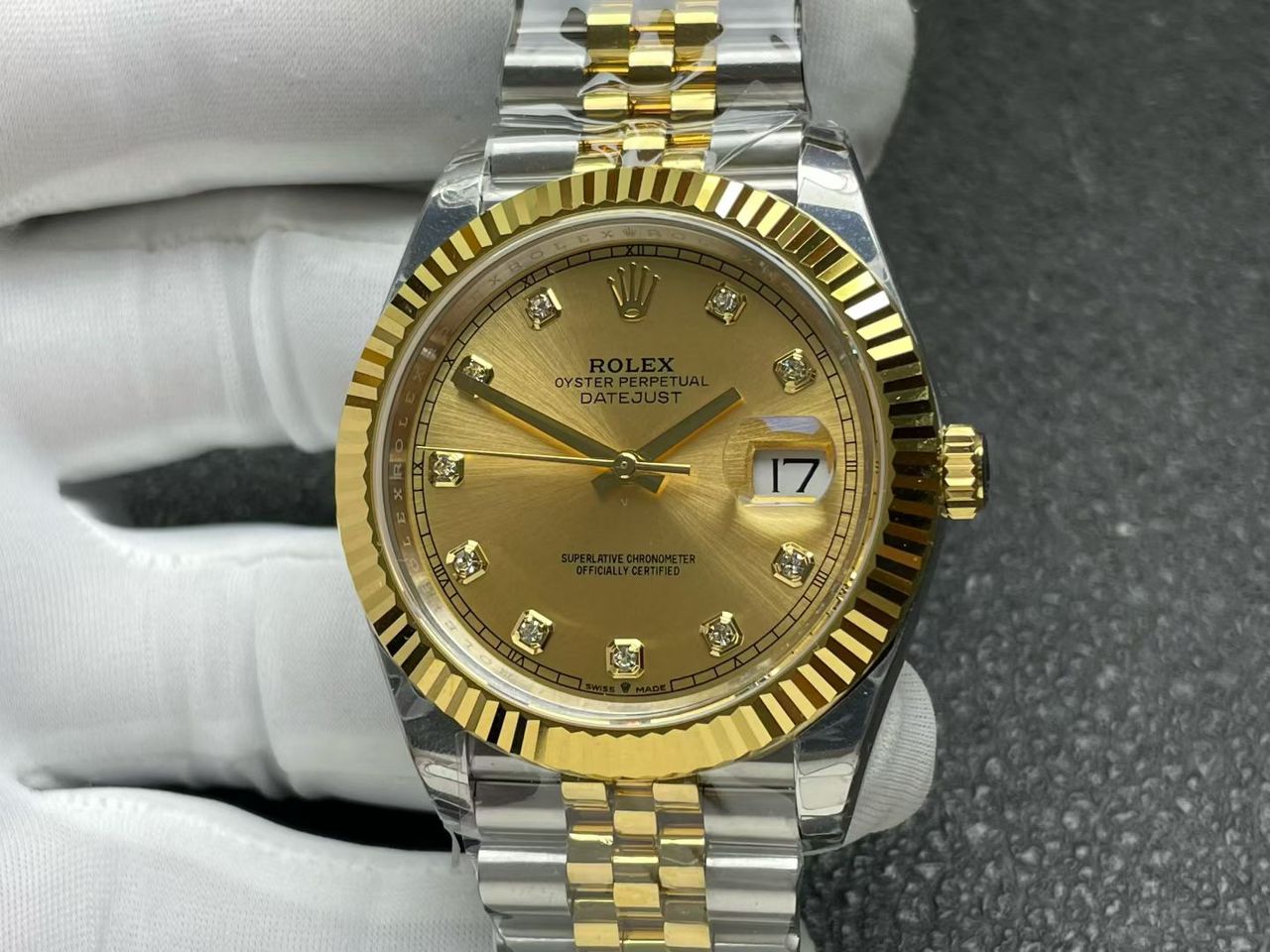 Rolex Rolex Datejust 41 Two-Tone Gold Dial Diamond Markers 126333 Clean Factory χερι 