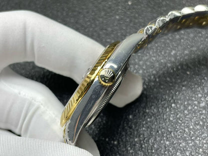 Rolex Rolex Datejust 41 Two-Tone Gold Dial Diamond Markers 126333 Clean Factory