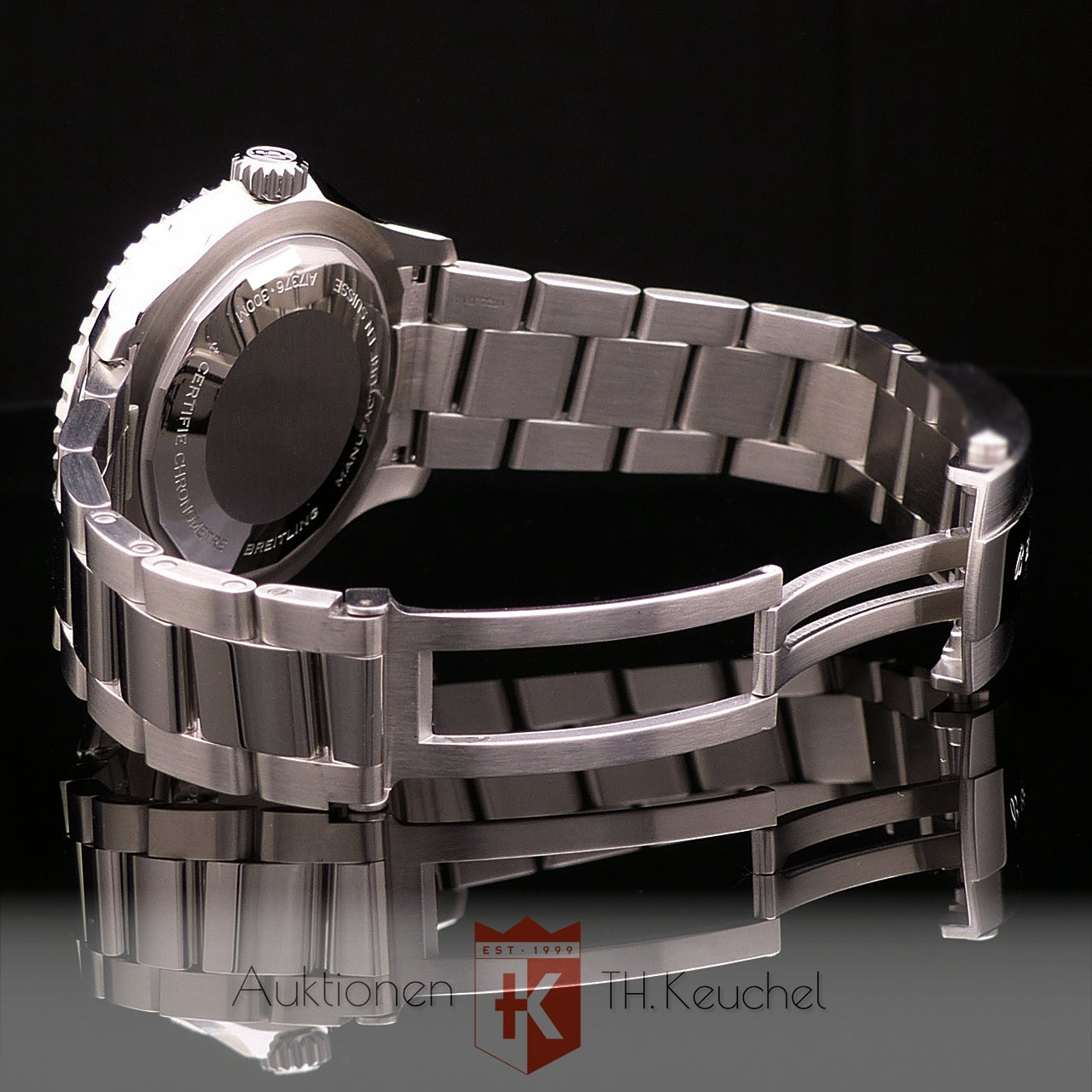 Superocean Automatic 44 A17376211C1A1 men’s dive watch with black dial and stainless steel bracelet