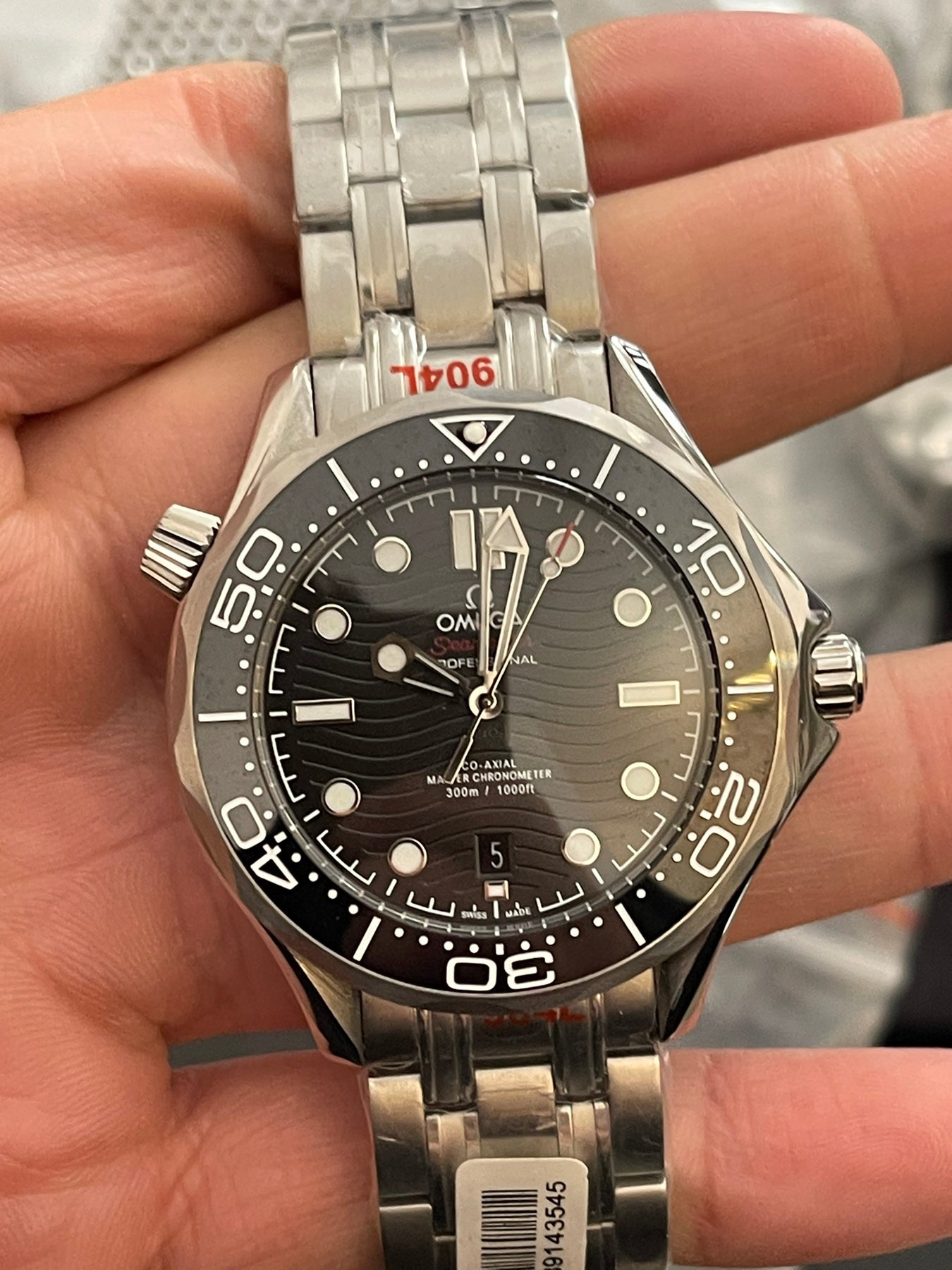 Seamaster Diver 300M SS Black Ceramic Bezel Black Dial on SS Bracelet