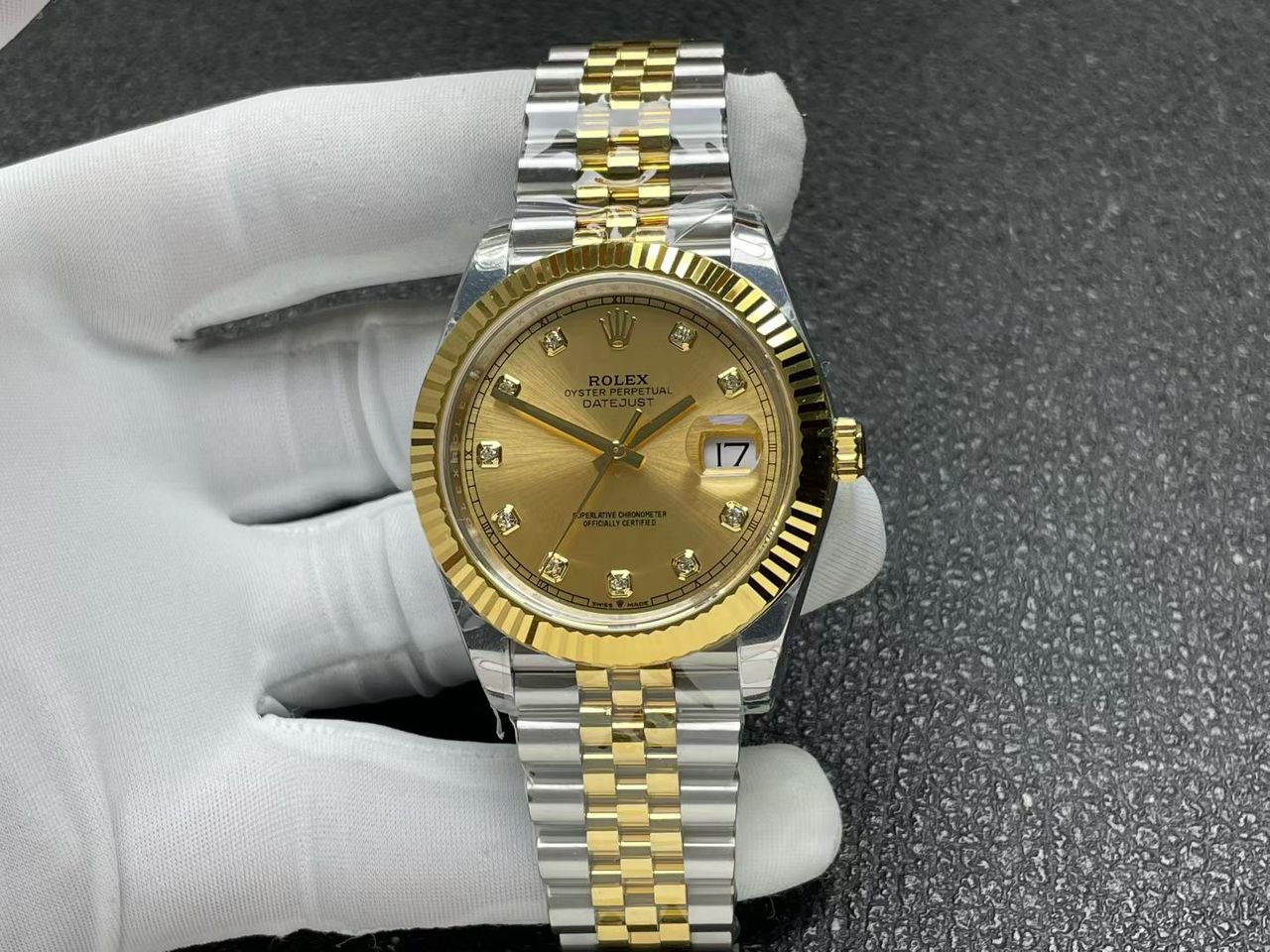 Rolex Rolex Datejust 41 Two-Tone Gold Dial Diamond Markers 126333 Clean Factory