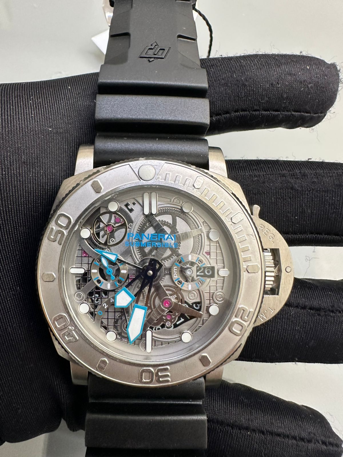 Submersible Ecopangaea Tourbillon GMT 50mm Mike Horn Edition – PAM01108