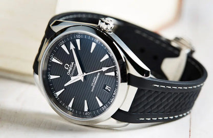 aSeamaster Aqua Terra 150M 220.12.41.21.01.001 41mm