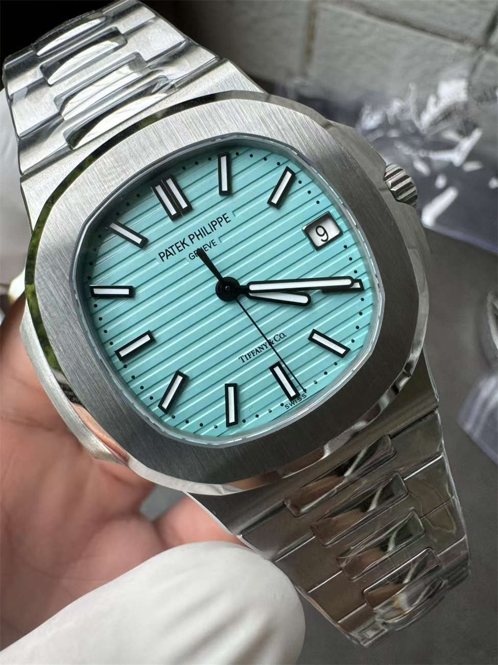 Nautilus Ref. 5711/1A-018 "Tiffany & Co."  Men's Automatic 40mm Swiss Clone DDF 5711