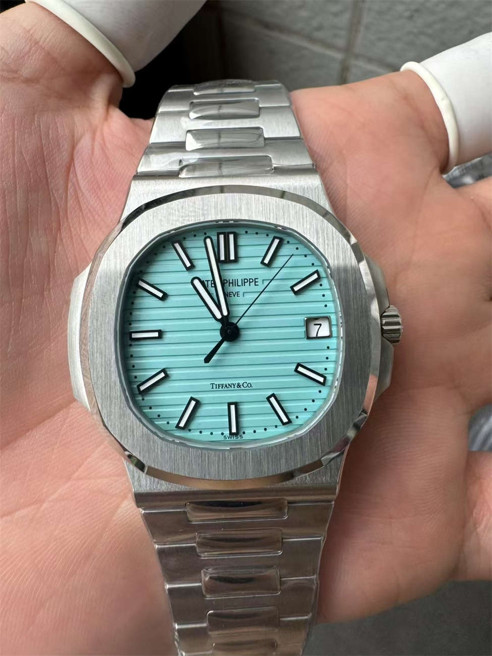 Nautilus Ref. 5711/1A-018 "Tiffany & Co."  Men's Automatic 40mm Swiss Clone DDF 5711