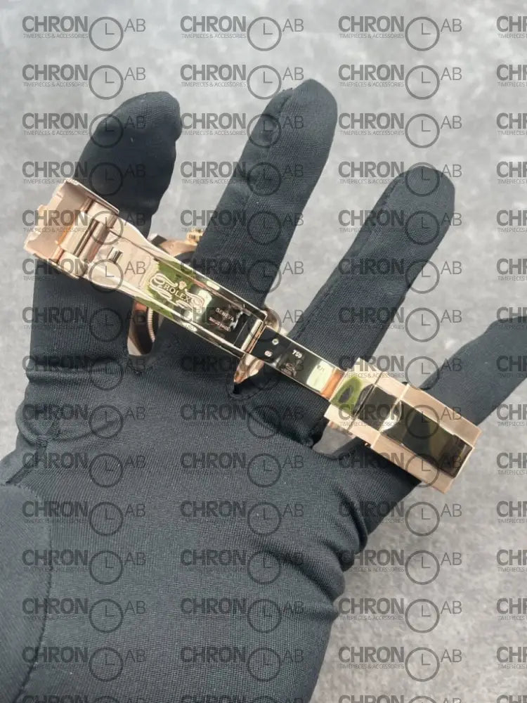 Rolex Custom Daytona Rainbow M116595R – 18Κ – 40mm Watches