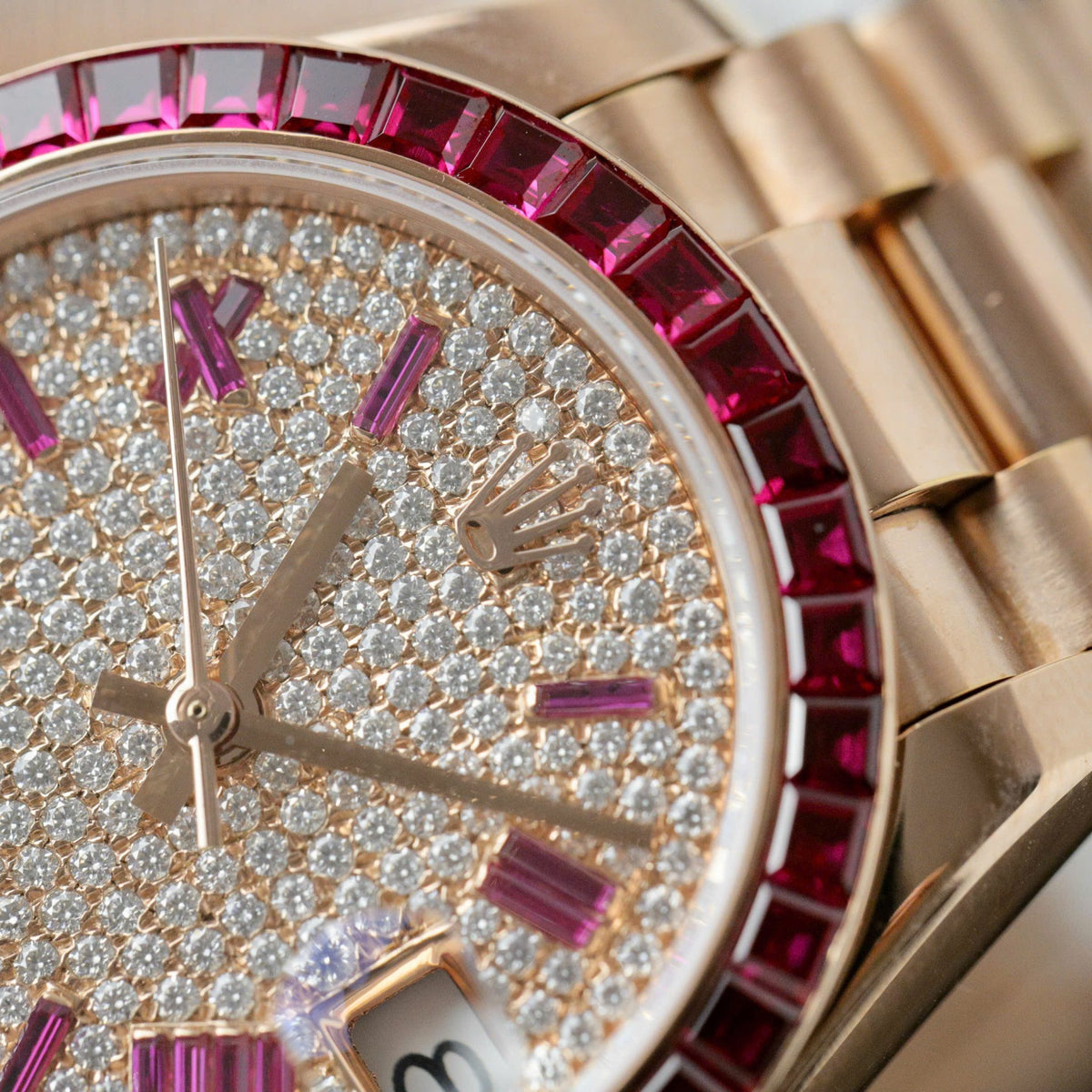 Detailed finishing on custom ruby baguette bezel and case Rolex DateJust 31mm GM Factory
